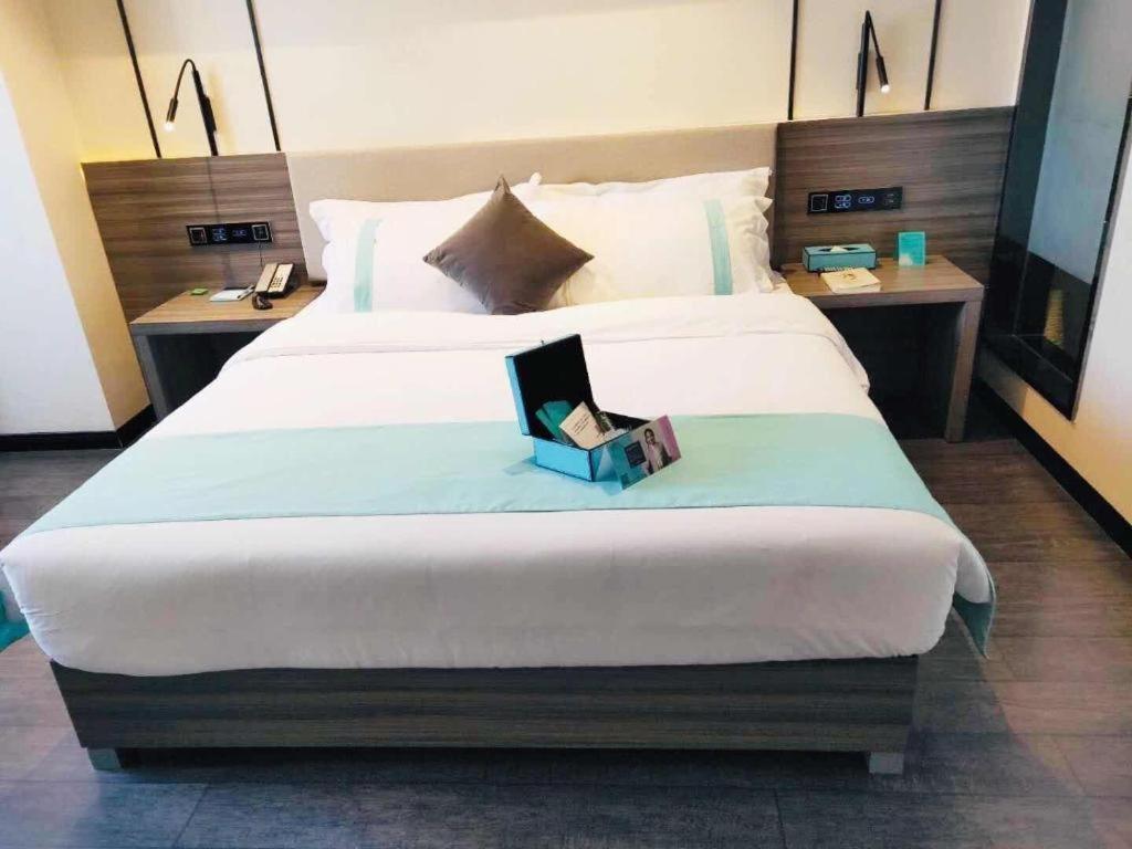 Xana Lite Xichang Hangtian Avenue Branch Eksteriør bilde
